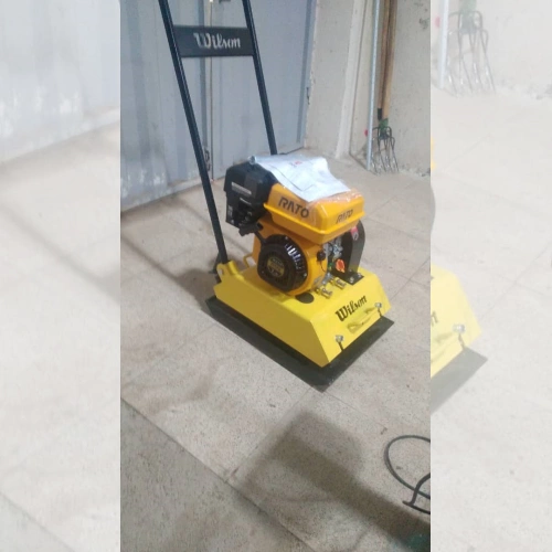 زمین کوب صفحه ای با موتور راتو