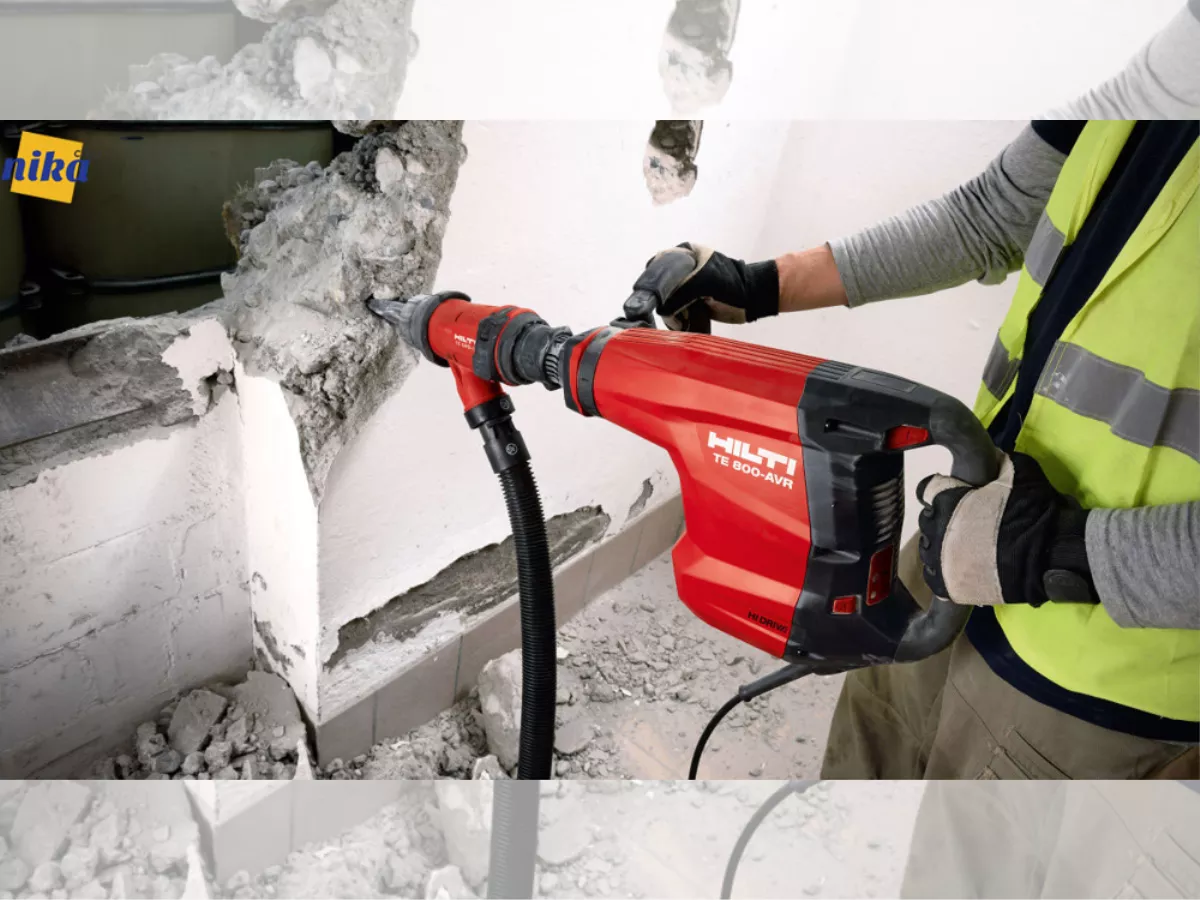 تخریب دیوارهای بتنی با هیلتی